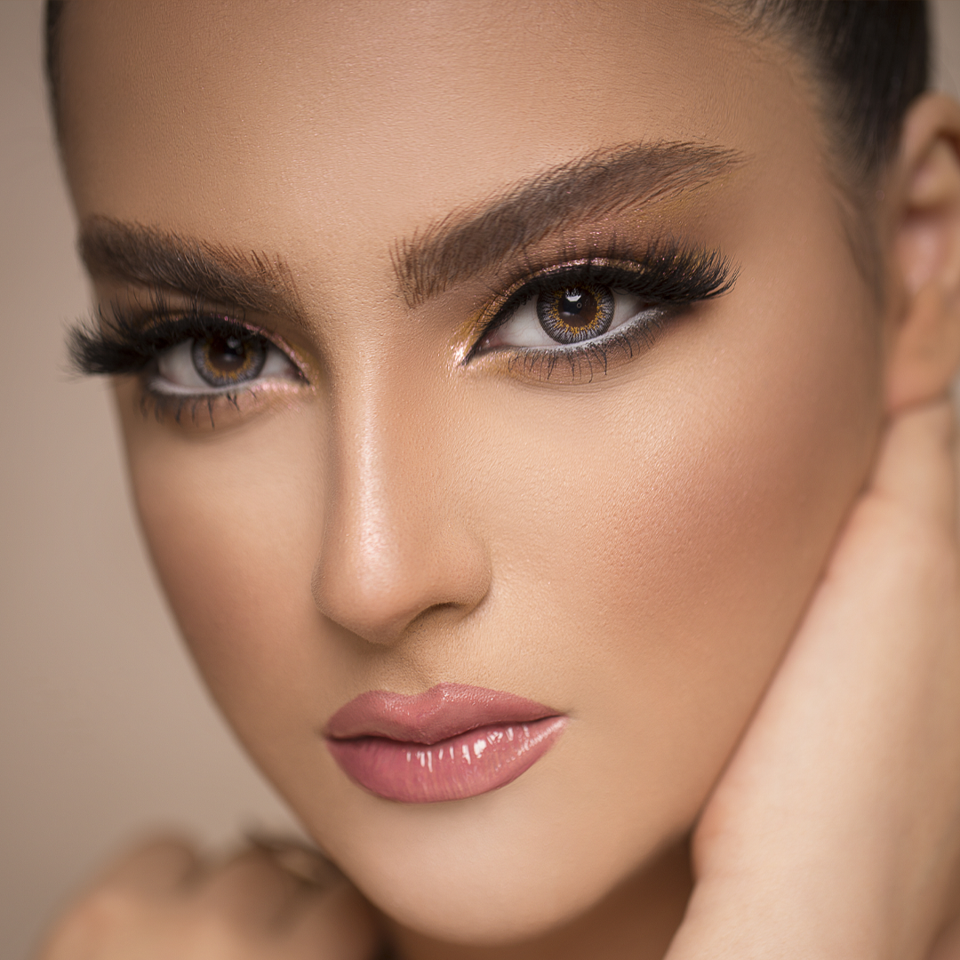 AUGENBRAUEN & WIMPERN